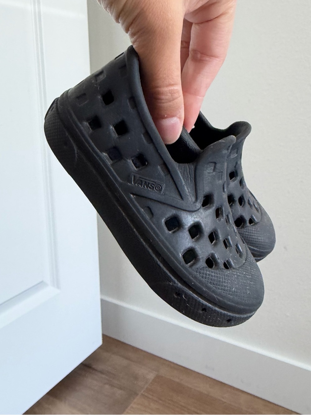 Vans Black Rubber Slip-On Shoes Size 4c Baby Unisex Water Everyday Casual